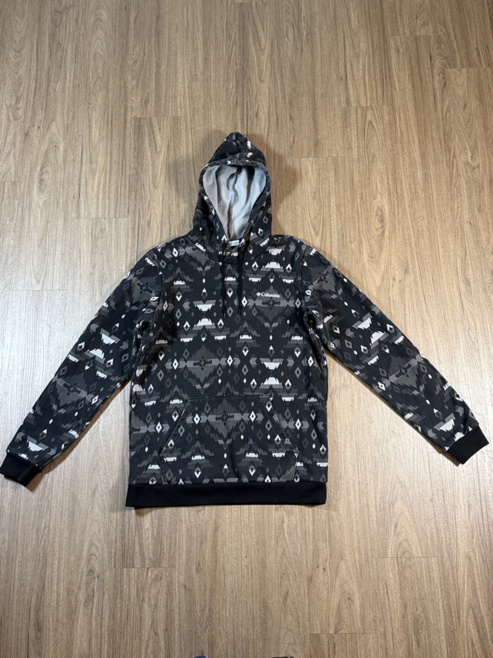Columbia Black & Gray Aztec Hooded Pullover, Size S - 58% Cotton